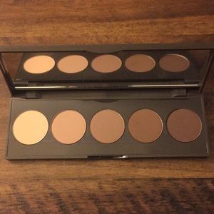 BECCA cosmetics ombre nude eye shadow palette